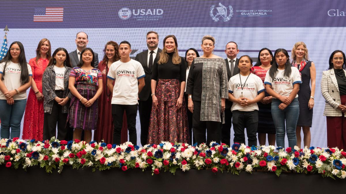 USAID LAC DAA Mileydi Guilarte, First Lady of Guatemala Dr. Lucrecia Peinado, and other CASC partners at the launch of Youth With Purpose (Jóvenes con Propósito) in Guatemala City, Guatemala on May 29, 2024.