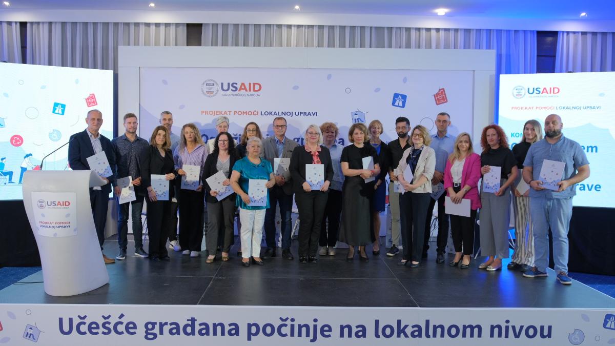 Članovi i članice Savjetodavne odbore građana (SOG) iz partnerskih općina LGAA projekta