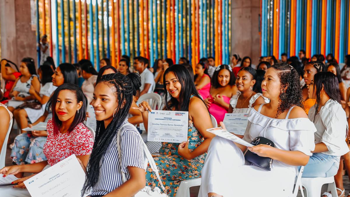 We Build Together Graduation Ceremony _ Photo credit_ Camacol Bolivar