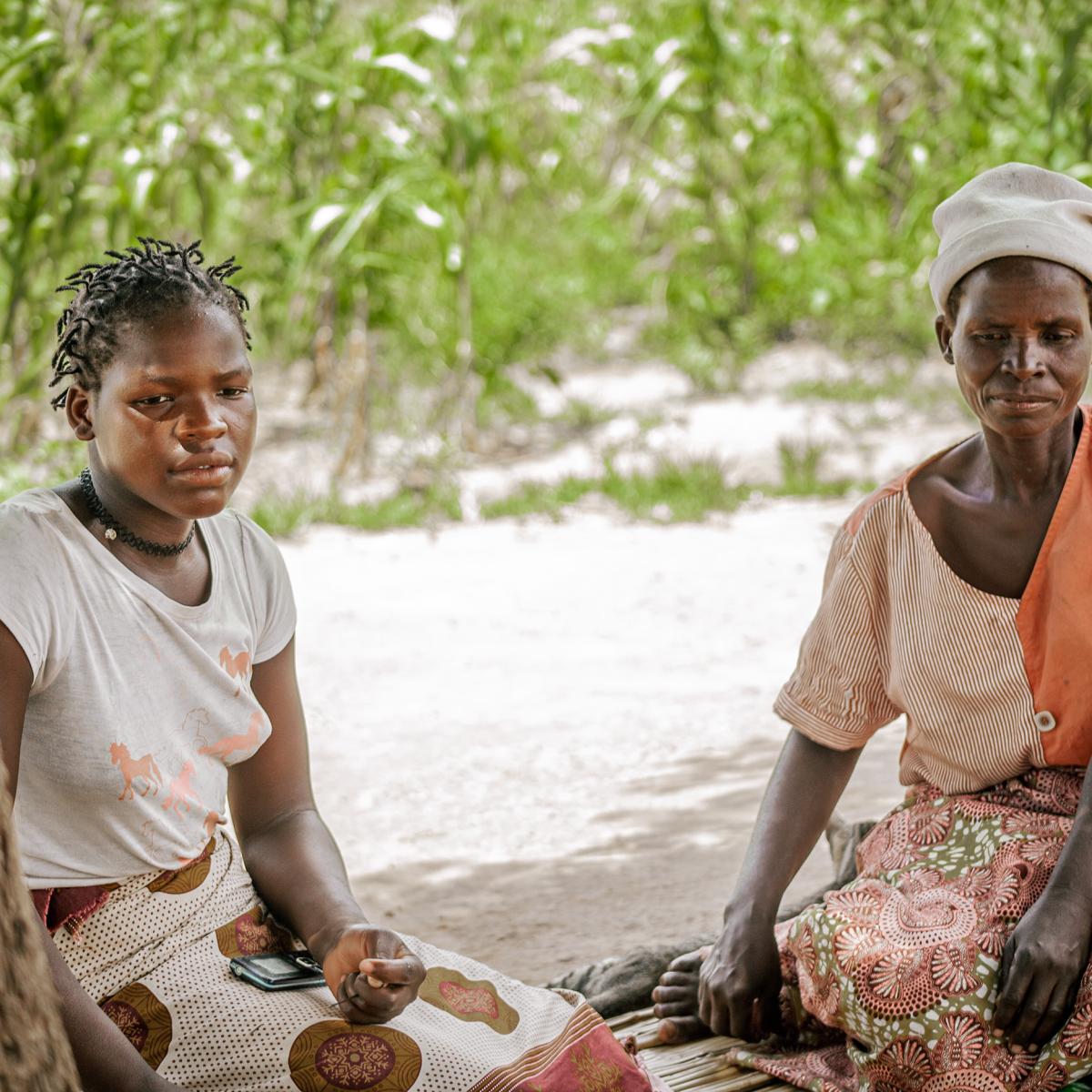 Helena and her mother, Dona Elina