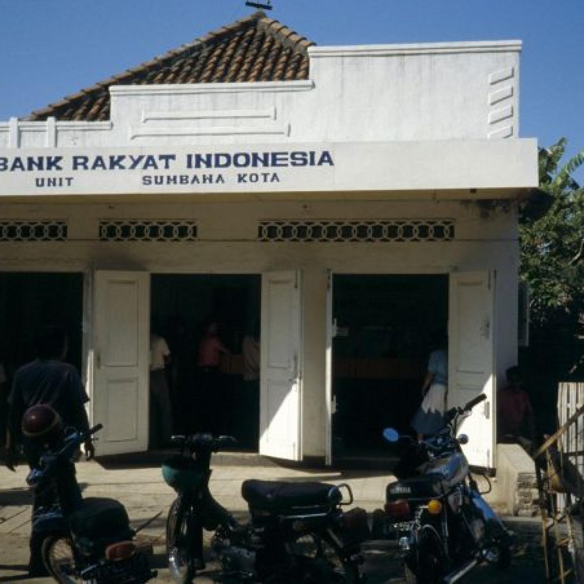 Kantor Cabang BRI di Kota Sumbawa, 1988