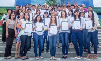 120 youth supported by the USAID Global Development Alliance “Jóvenes con Rumbo” program.